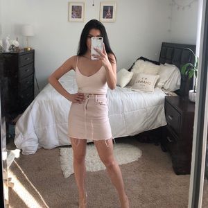 Aritizia baby pink skirt